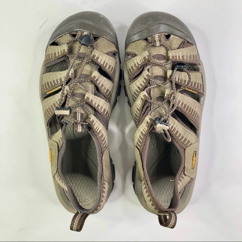 Keen Newport H2 Black Olive water shoes sandals men’s 10